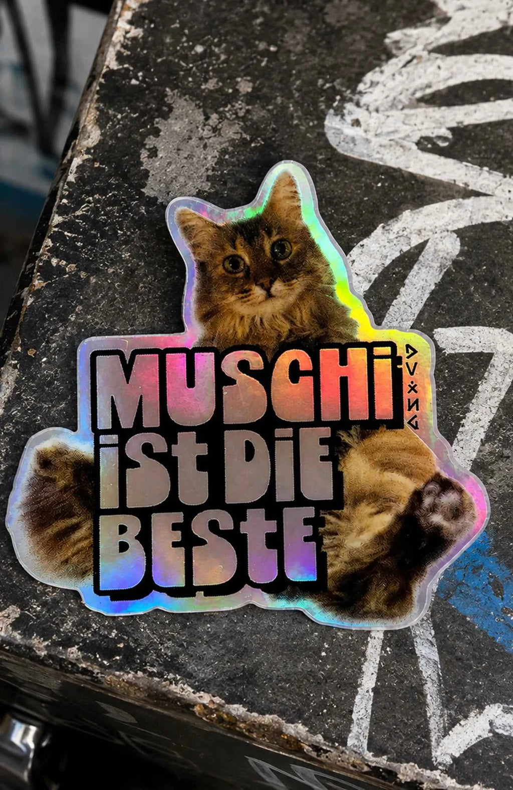 Muschi ist die Beste | Holo Sticker | Katzen Aufkleber Sticker Aufkleber-Muschiistdiebeste-EnrolShop-EnrolDesign-Sticker-AufkleberKatze02
