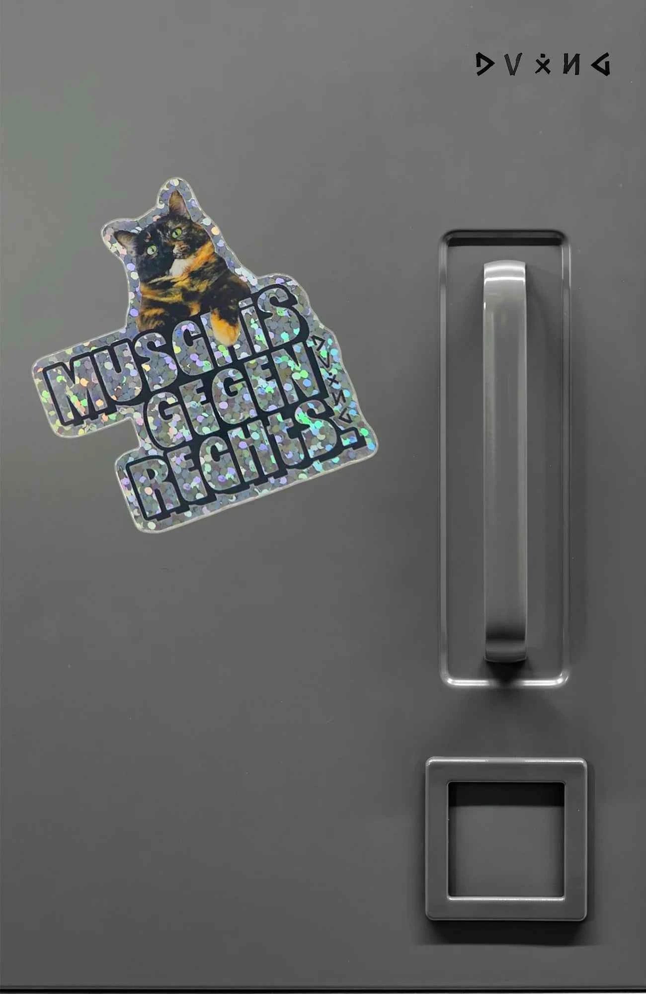 Muschis gegen Rechts | Holo Sticker | Katzen Aufkleber Sticker Aufkleber-MuschisgegenRechts-EnrolShop-EnrolDesign-Sticker-AufkleberKatze03