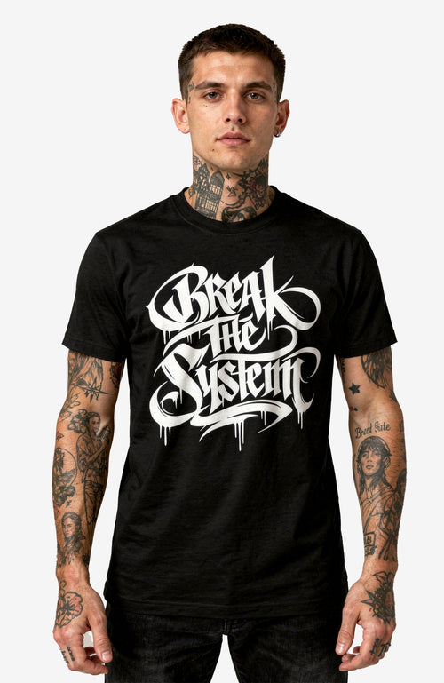 Break The System Shirt – Dark Streetwear Tee Shirt Break_-_the_-_System_-_EnrolDesign_-streetwear-tshirt-schwarz-Front_-_Model_Mann_-_01
