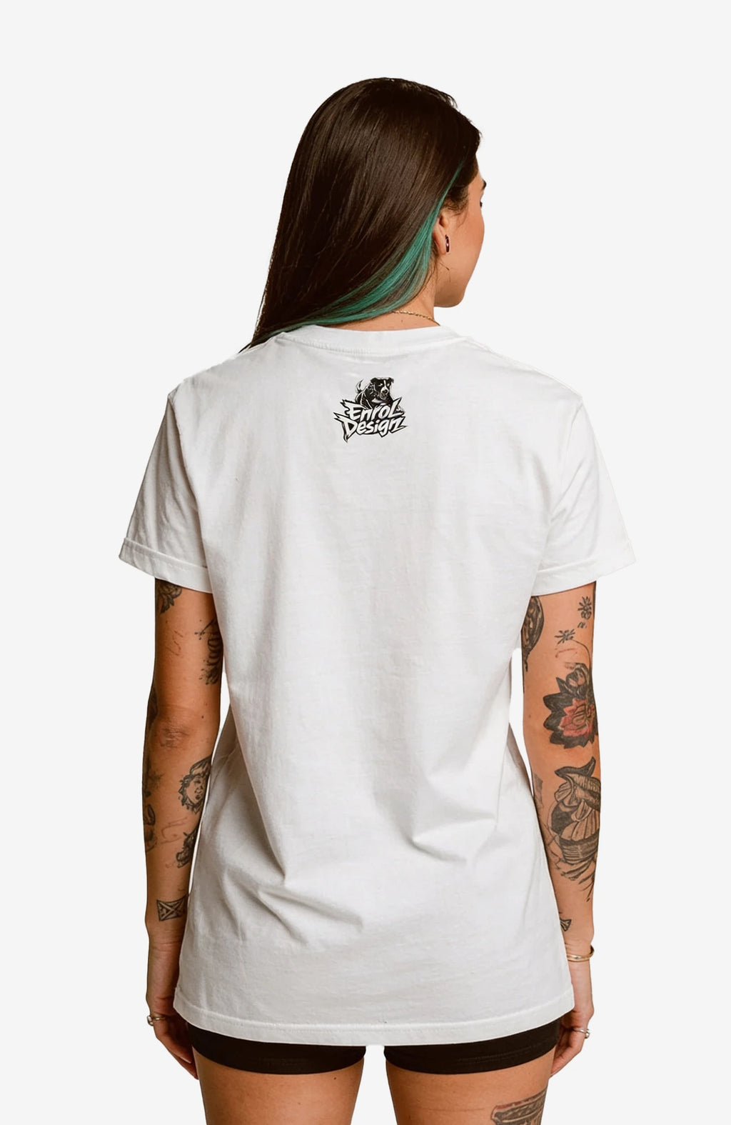 From the Deep T-Shirt – Weißes Streetwear Shirt mit Oktopus Shirt From_the_Deep_-_Skater_Shirt_-streetwear-tshirt-weiss-Back-Model_Womenwebp