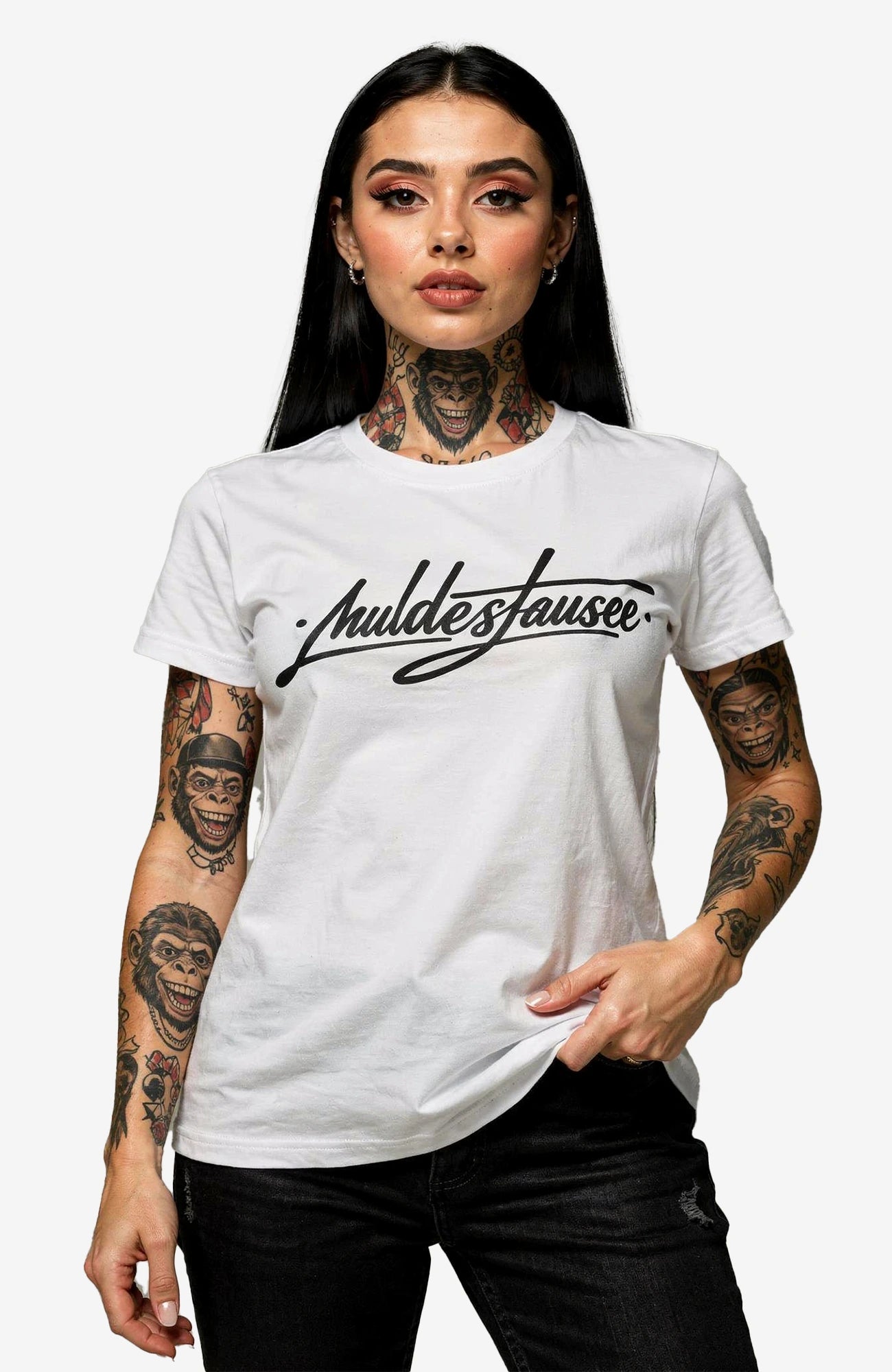 Muldestausee |T-Shirt | Weiss | Local Streetwear Shirt Shirt Muldestausee-SkaterShirt-streetwear-tshirt-white-Front-EnrolDesign-EnrolShop-ModellWomen