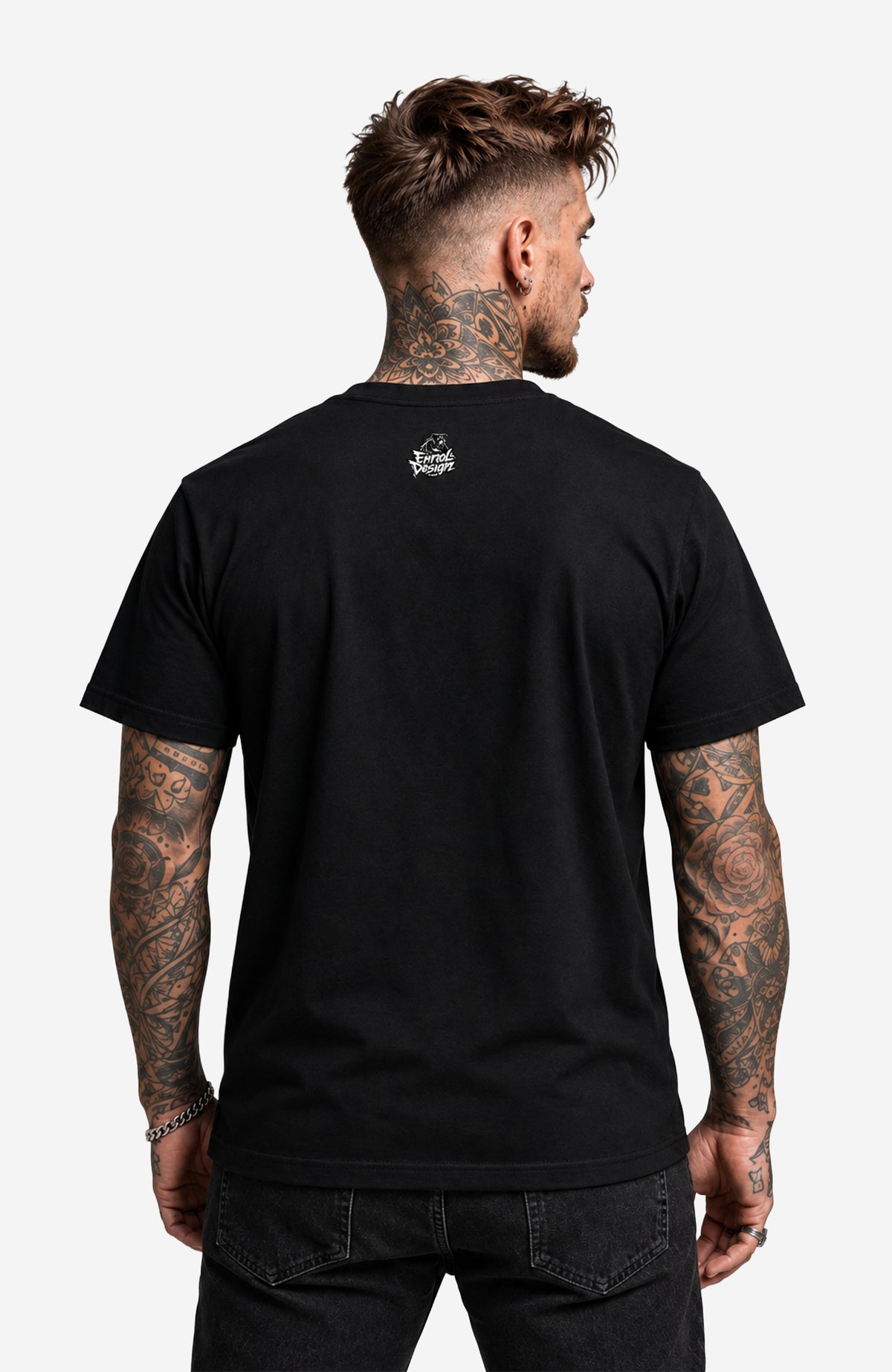 Never Enough | T-Shirt Herren | Schwarz Shirt NeverEnoughT-ShirtHerren-EnrolDesign-streetwear-skater-T-Shirt-Black-Front-EnrolShop-Mann06