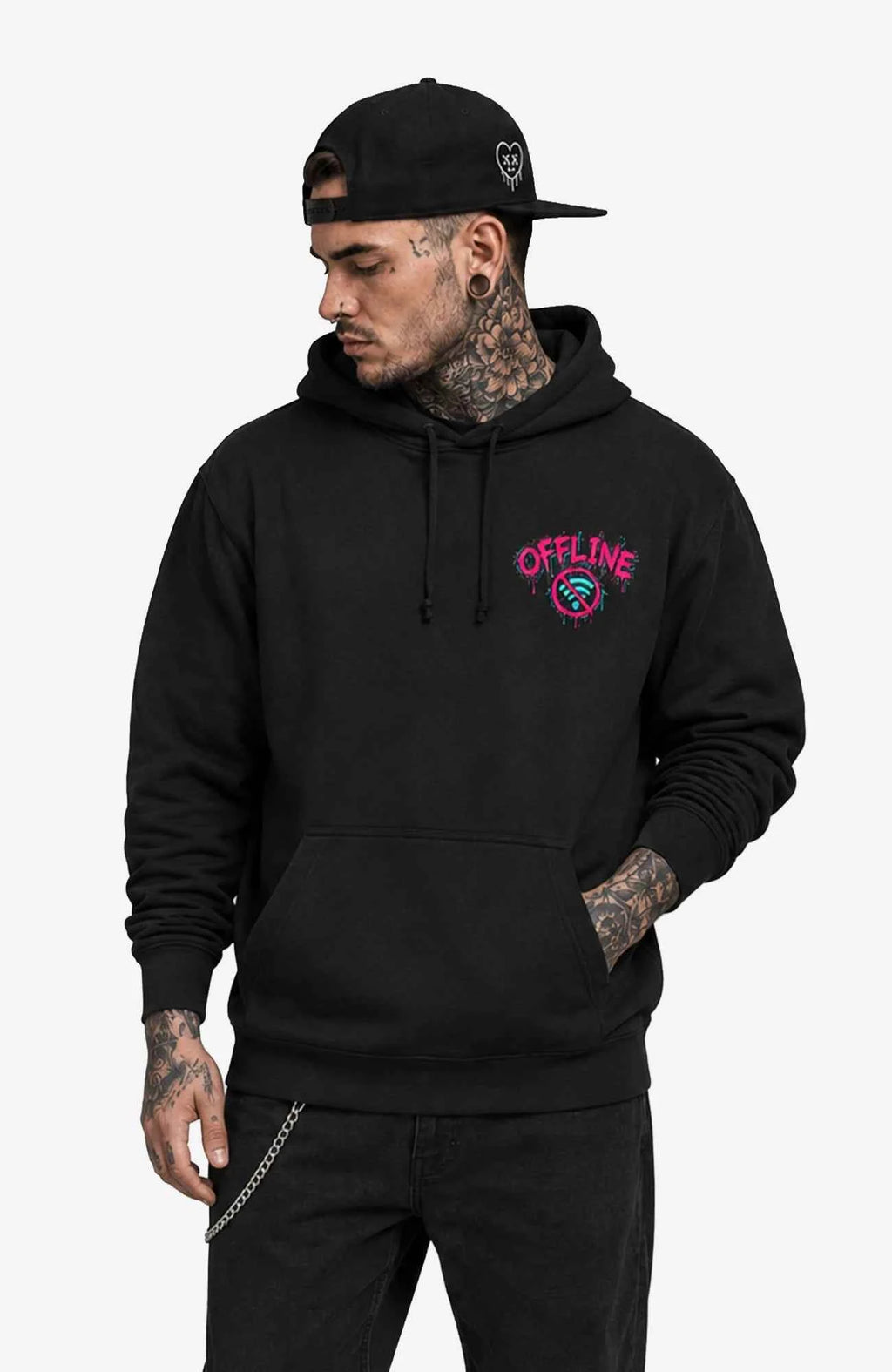 Offline ist Luxus | Hoodie Herren | Dark Hoodie OfflineistLuxus-SkaterHoodie-streetwear-Hoodie-Black-Frontprint-Front-EnrolDesign-EnrolShop-Mann01