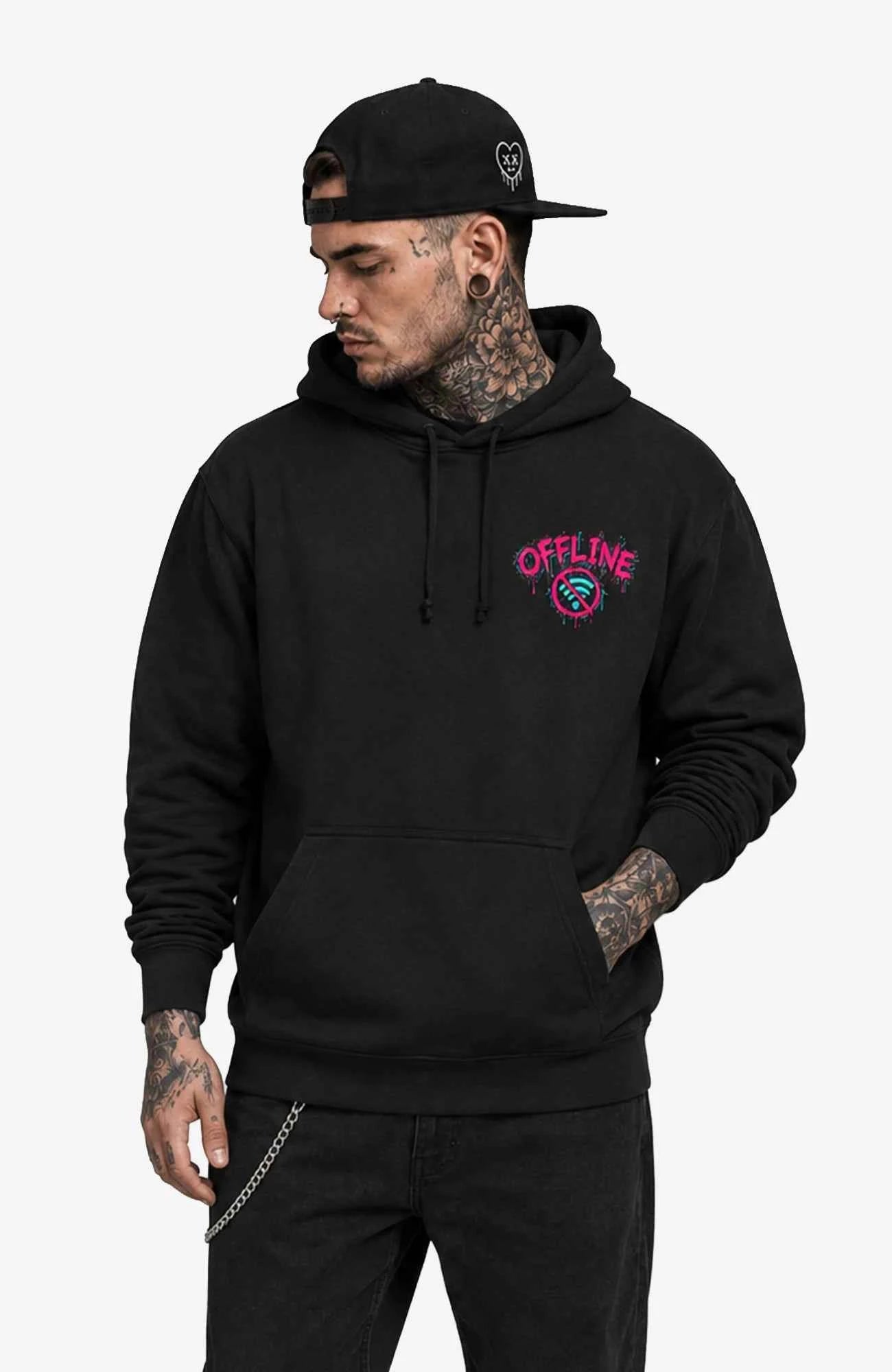 Offline ist Luxus | Hoodie Herren | Dark Hoodie OfflineistLuxus-SkaterHoodie-streetwear-Hoodie-Black-Frontprint-Front-EnrolDesign-EnrolShop-Mann01