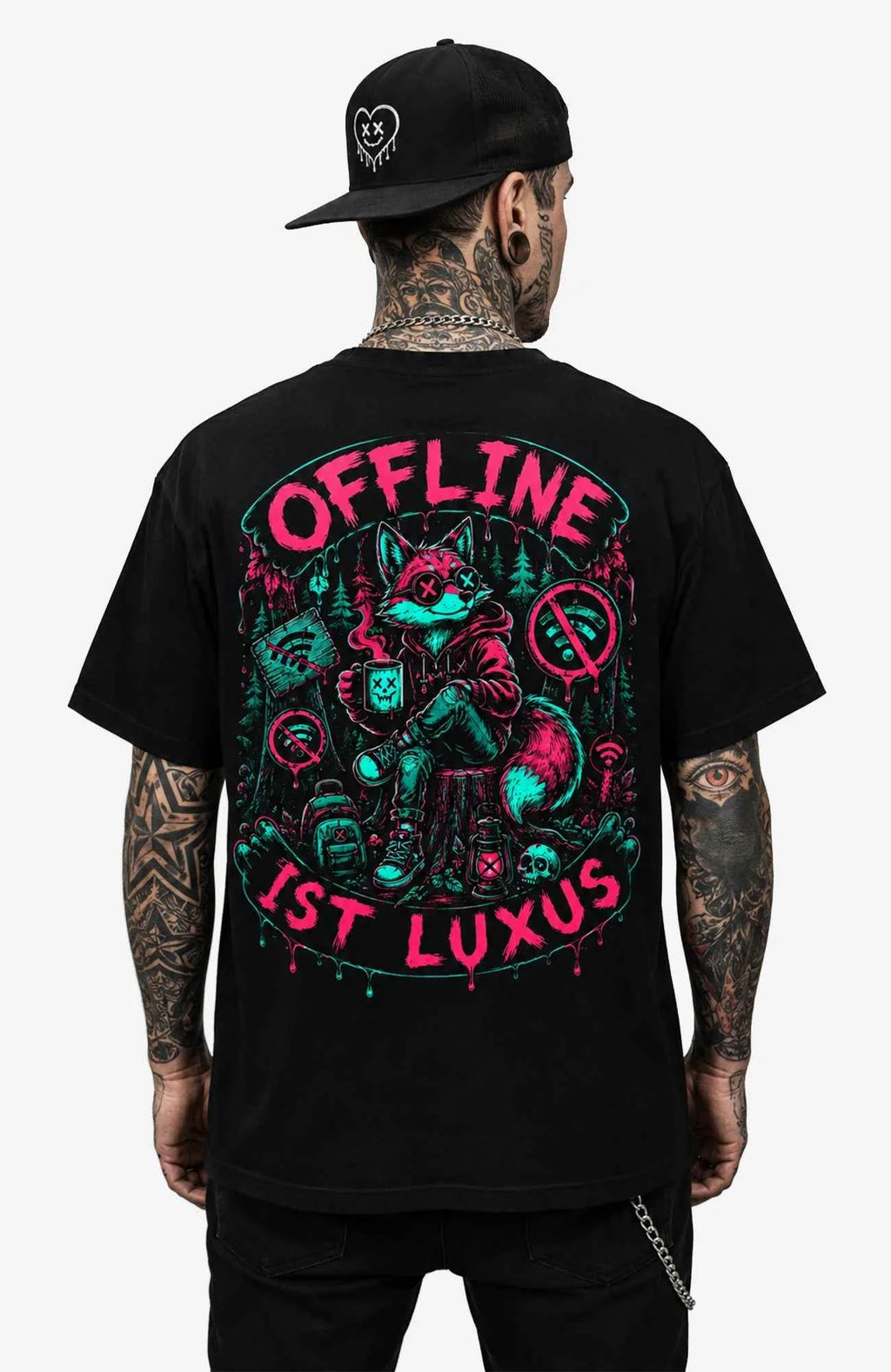 OFFLINE IST LUXUS | T-Shirt | Schwarz Shirt OfflineistLuxus-SkaterShirt-streetwear-tshirt-Black-Backprint-Frontprint-EnrolDesign-EnrolShop-Mann06