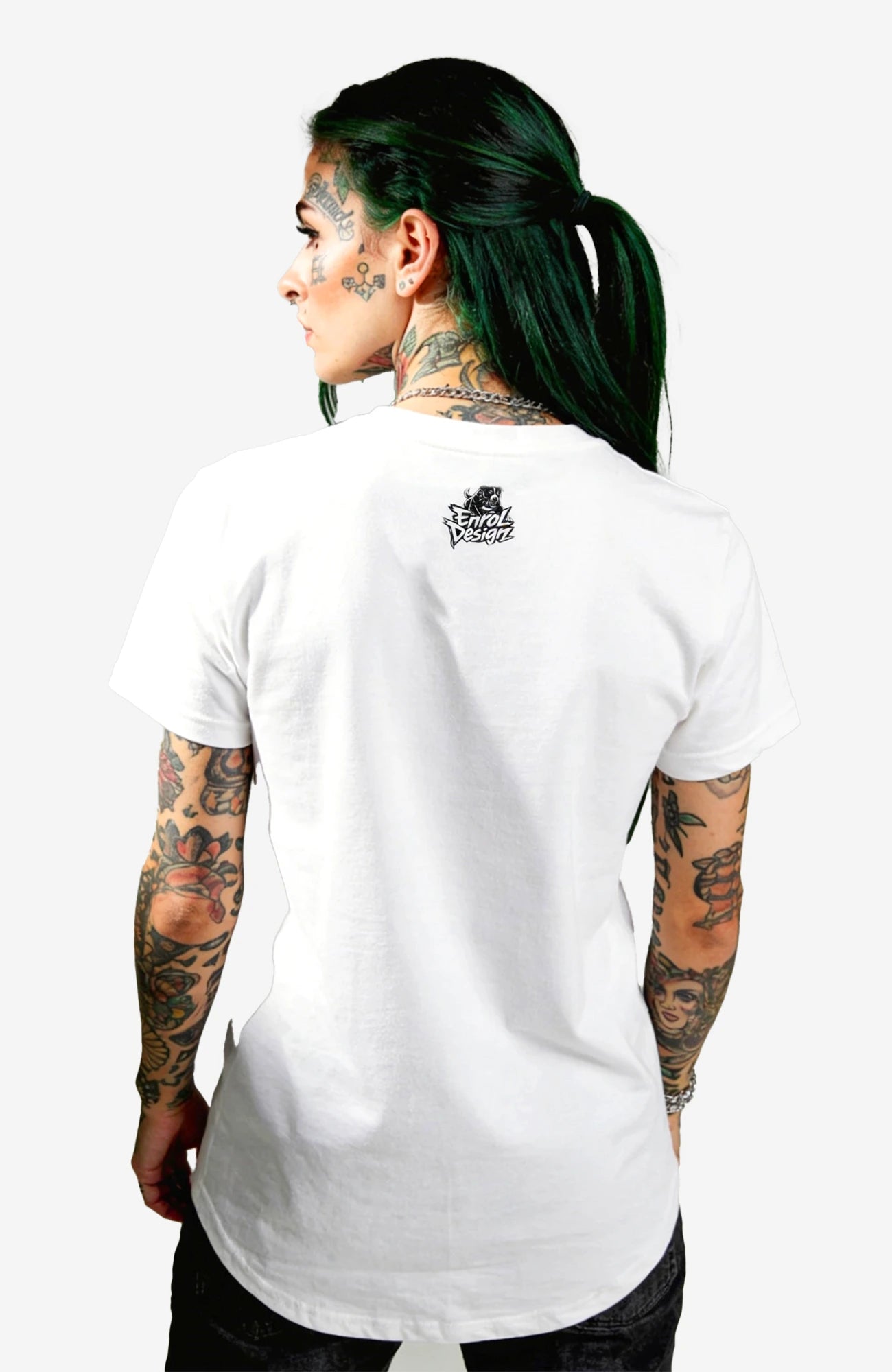 Silent But Deadly T-Shirt – Streetwear Shirt Weiß Shirt Silent_but_Deadly-_EnrolDesign_-streetwear-tshirt-weiss-Back_-_model_01