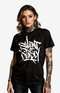 Silent But Deadly T-Shirt – Streetwear Shirt Schwarz Shirt SilentbutDeadly-EnrolDesign-streetwear-tshirt-schwarz-Frontmodel01