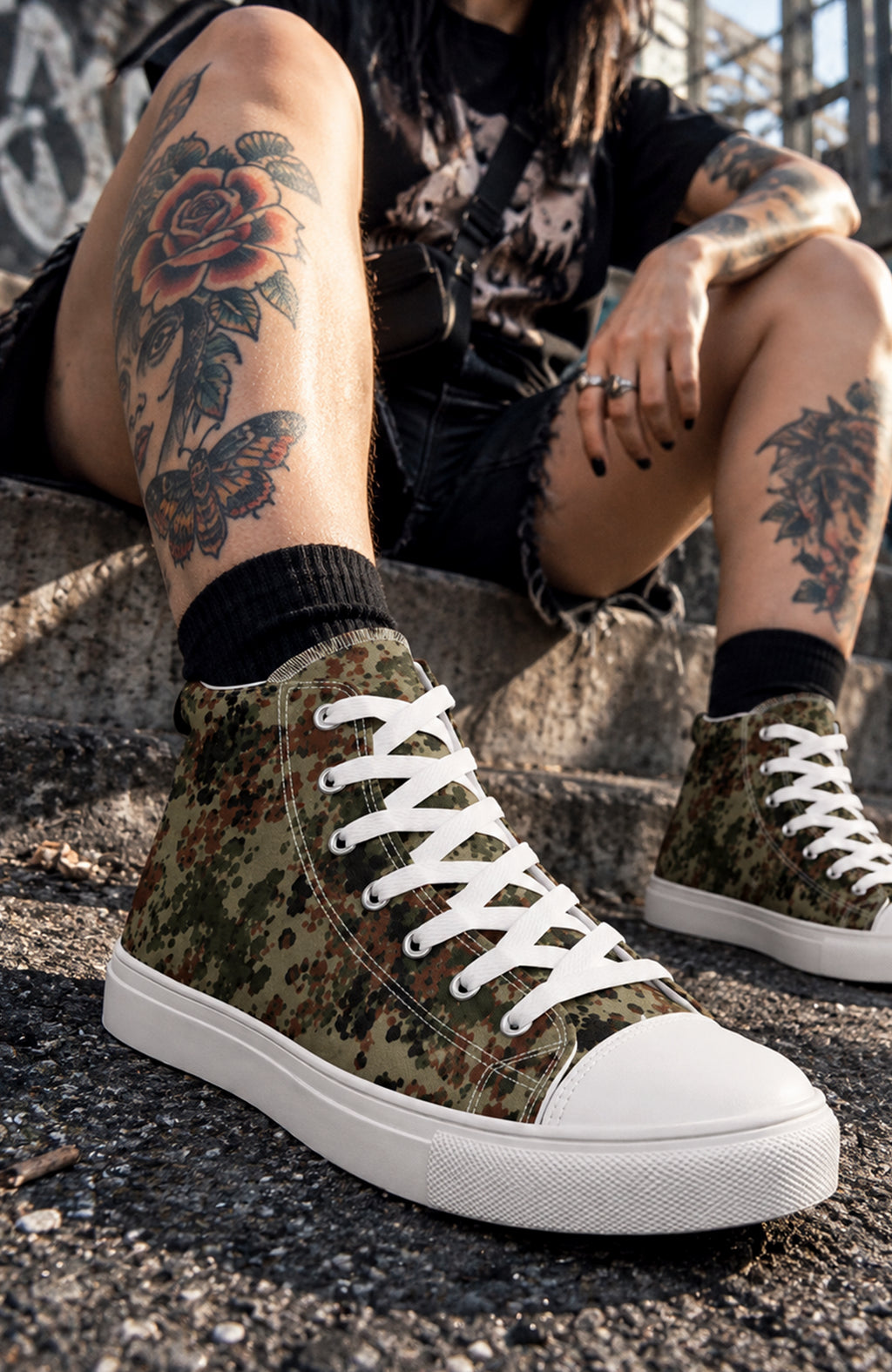 Flecktarn High Tops | Damen Sneaker high-top-sneaker-flecktarn-camouflage-enroldesign-enrolshop-werbung-01